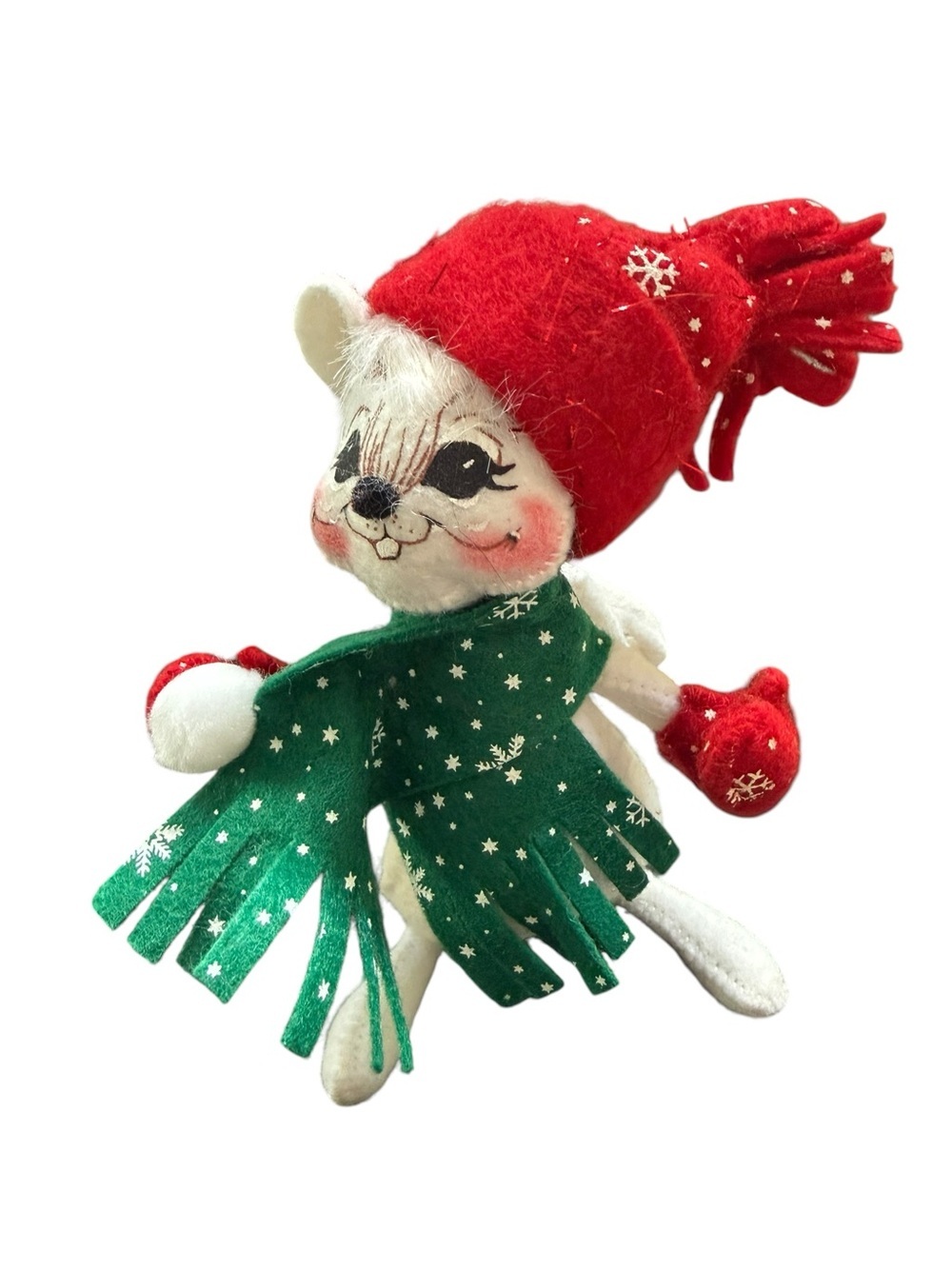 Annalee Snow Ball Throwing Mouse with Christmas Hat and Scarf Red Mittens  2006